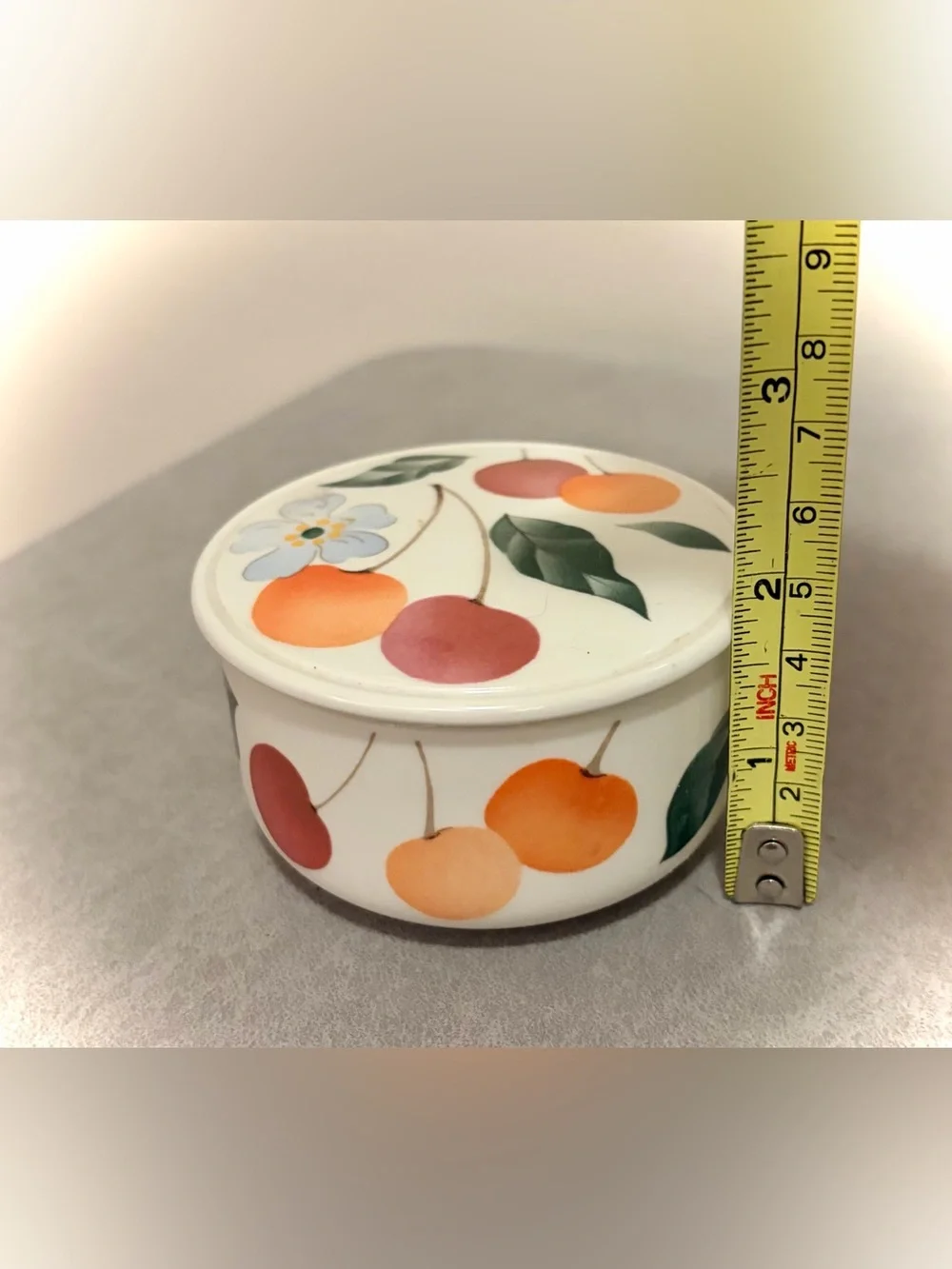Vintage Villeroy & Boch Amigo Porcelain Trinket Box Cherries Peaches Flowers
